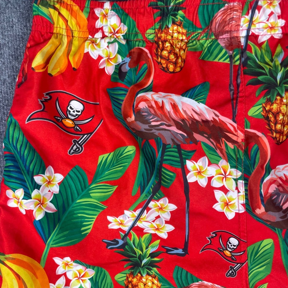 NFL Tampa Bay Buccaneers Mens Tropical Flamingo Swim Trunks Red Large Floral - Picture 6 of 10